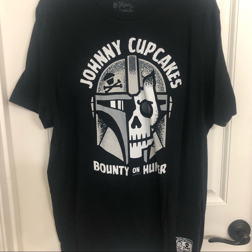 Johnny cupcakes bounty hunter Star Wars mens tshirt size xl